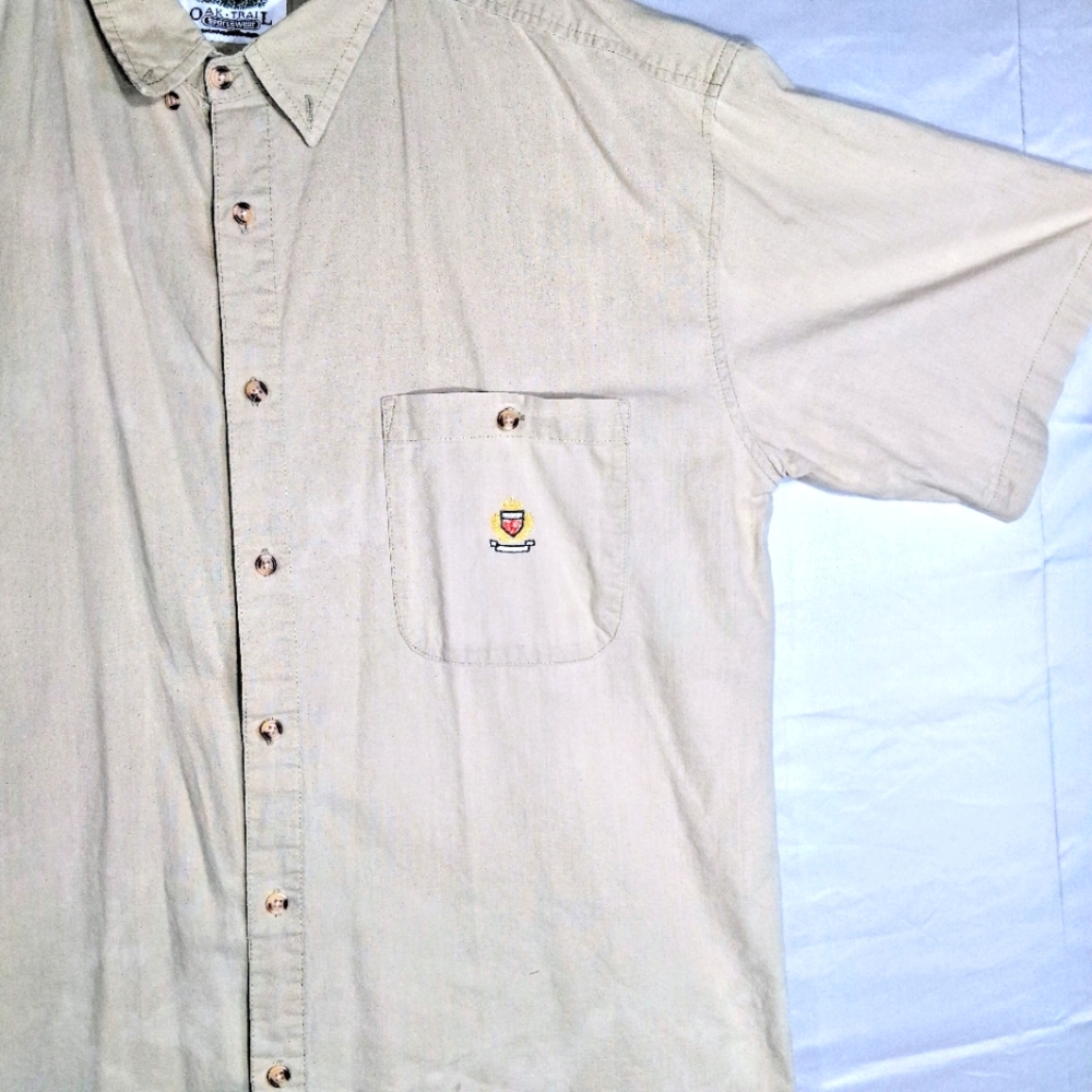 Cabela's Men's Large Vintage Oak Trail Sportswear Short Sleeve Buttondown Shirt